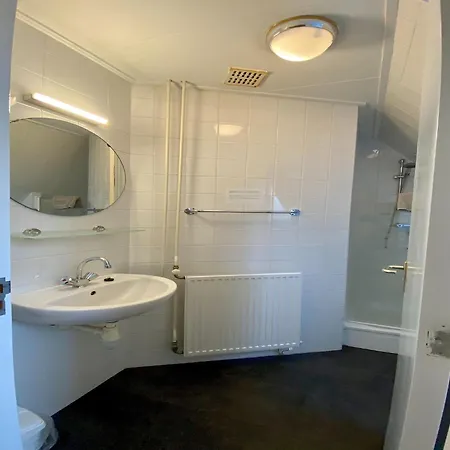 In Near The Beach, Cleaning Included Apartman Bergen aan Zee
